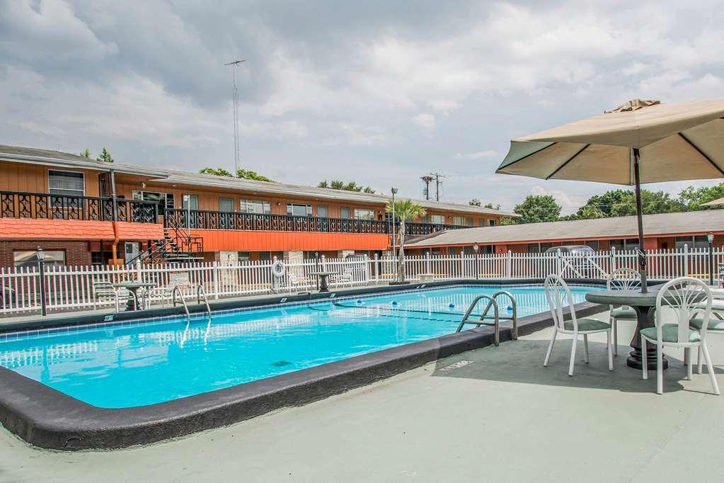 Rodeway Inn & Suites Winter Haven Chain Of Lakes Létesítmények fotó