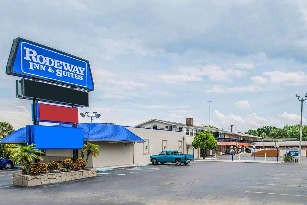 Rodeway Inn & Suites Winter Haven Chain Of Lakes Kültér fotó