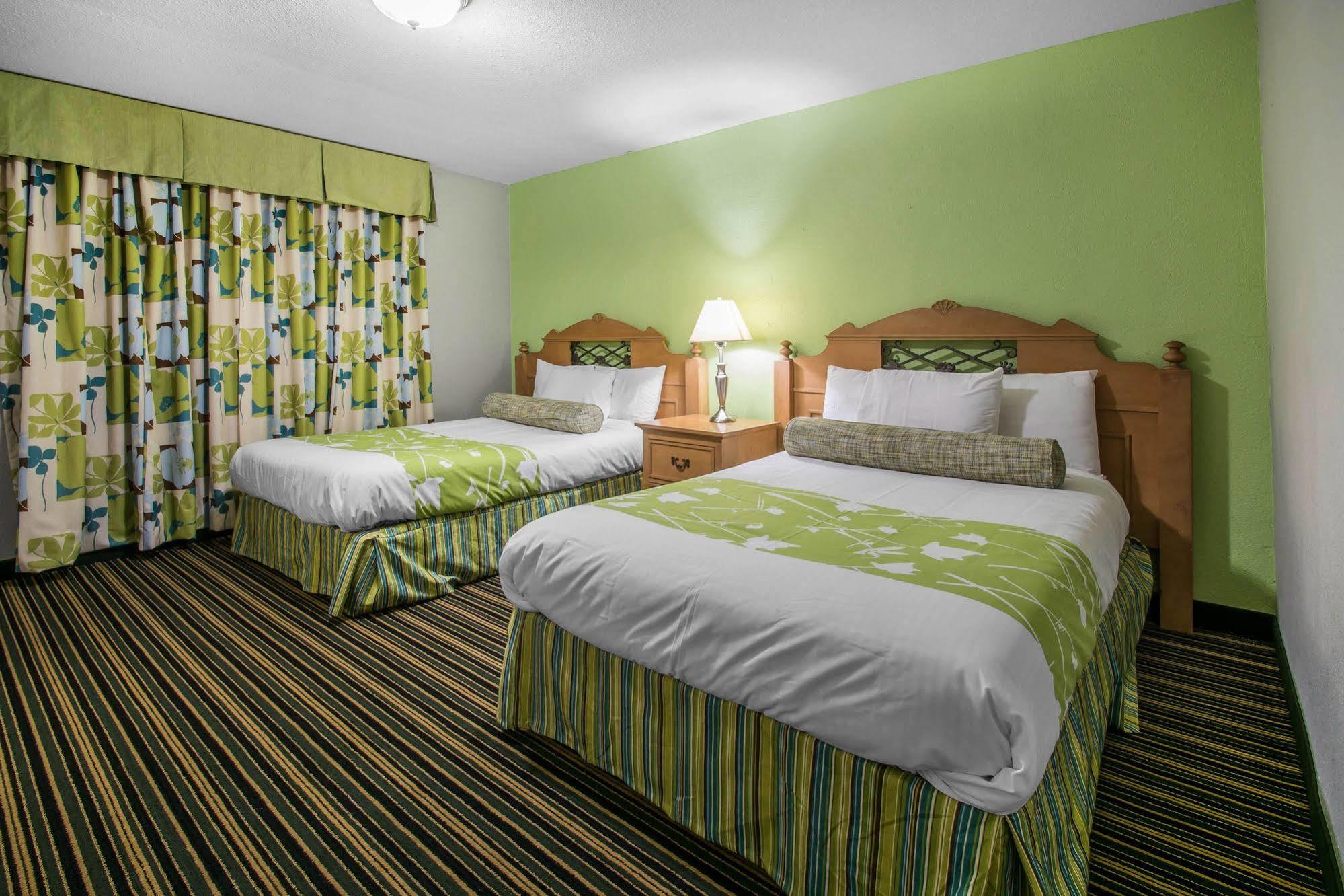 Rodeway Inn & Suites Winter Haven Chain Of Lakes Kültér fotó