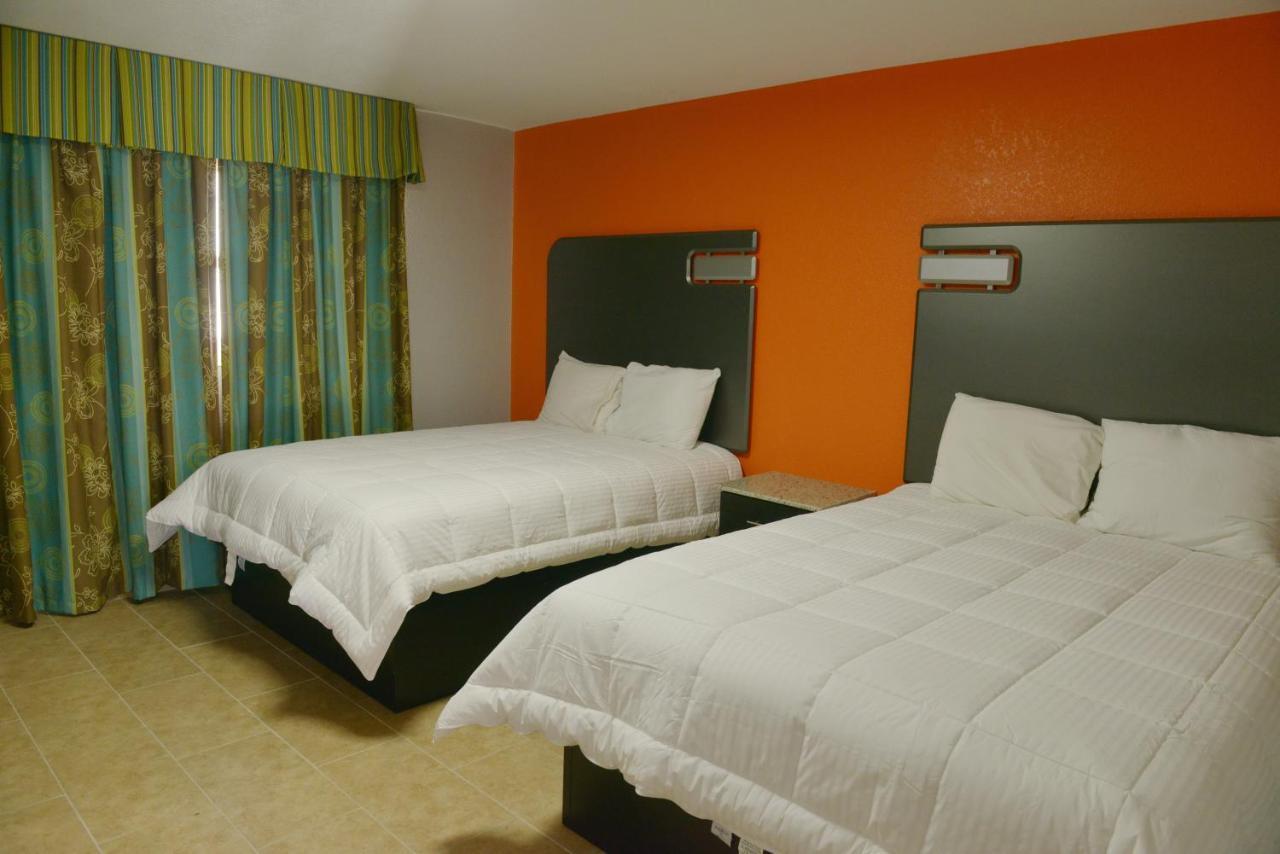Rodeway Inn & Suites Winter Haven Chain Of Lakes Kültér fotó