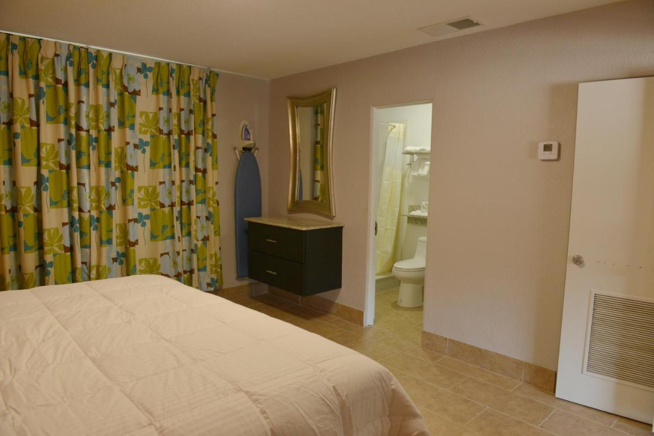 Rodeway Inn & Suites Winter Haven Chain Of Lakes Kültér fotó