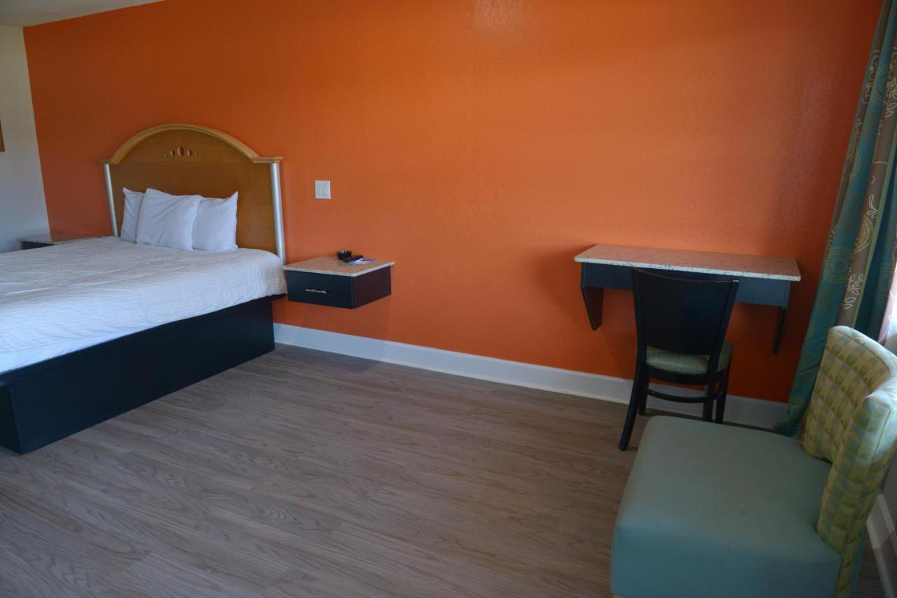 Rodeway Inn & Suites Winter Haven Chain Of Lakes Kültér fotó